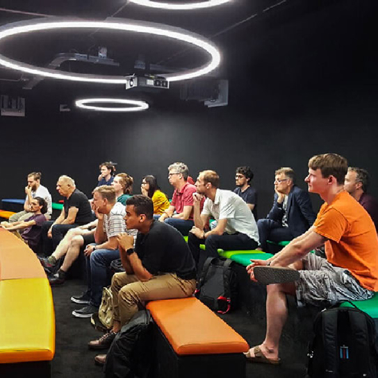 Participantes em evento da comunidade Get Code